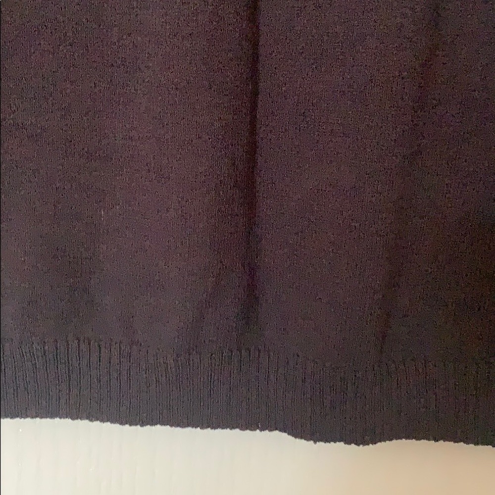 Tops - Picture 2 of 4